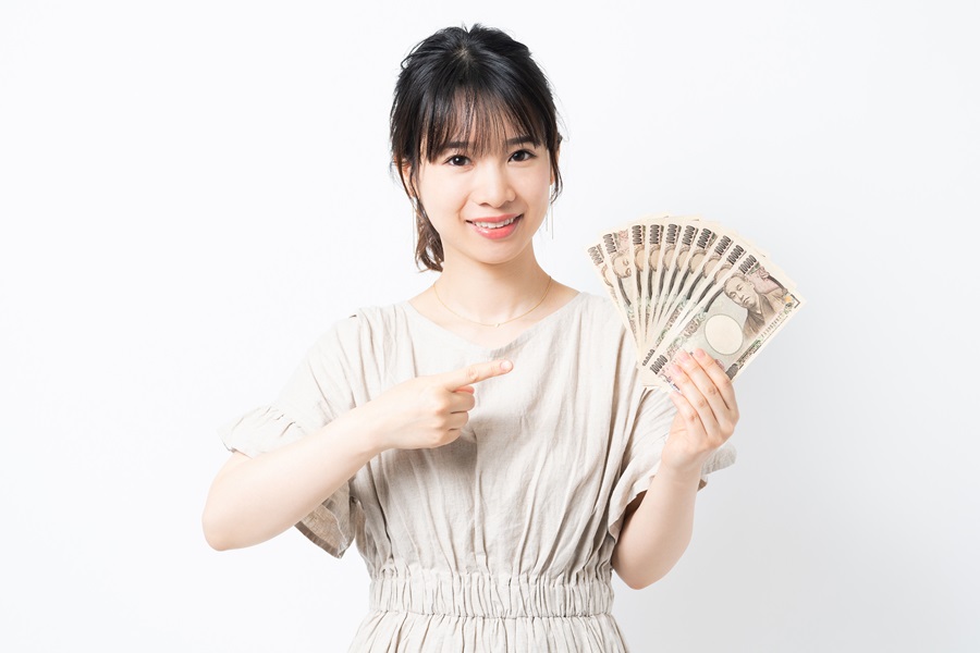 FANZAライブチャット人妻マダムは稼げる！