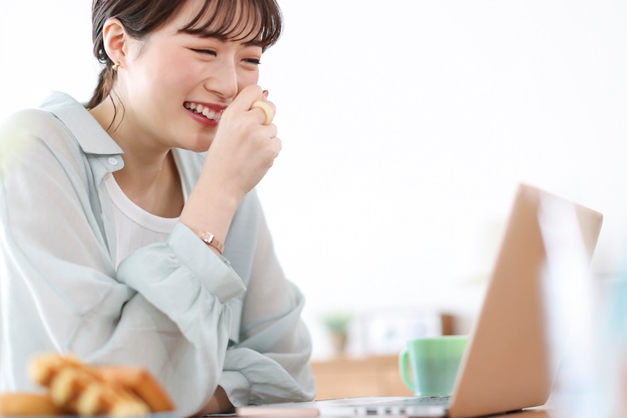 ノンアダルトチャットレディとは