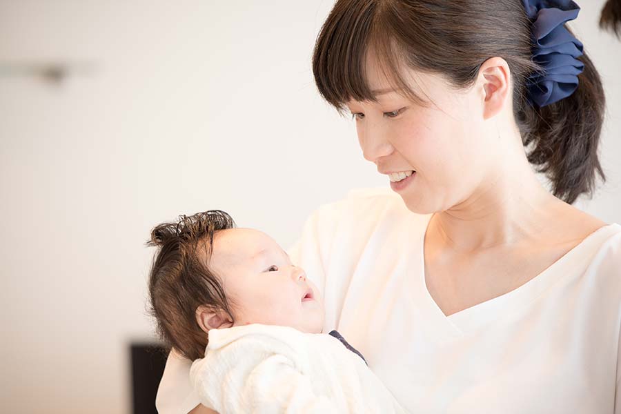 家事や育児などで外出しにくい女性