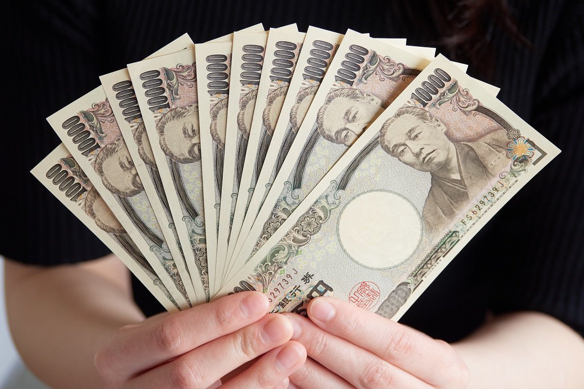 チャットレディーと風俗嬢の稼ぎの違い(∩´∀｀)∩