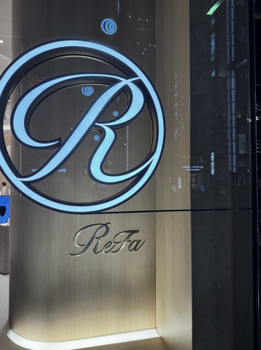 注目のお店ReFa銀座店へ