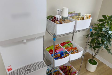 ウォーターサーバー・お菓子常備