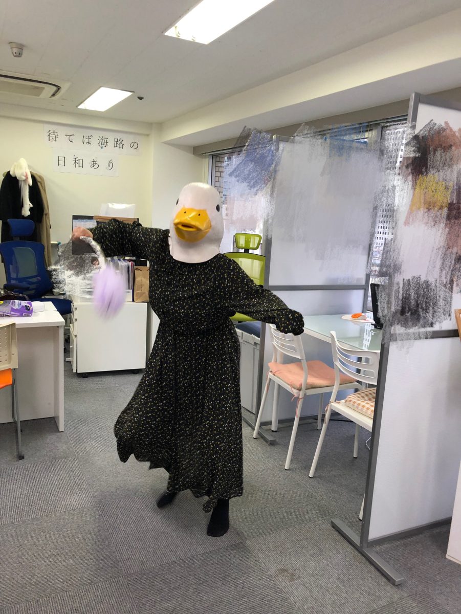 がーこ。アタラシイ武器をテニイレタ。